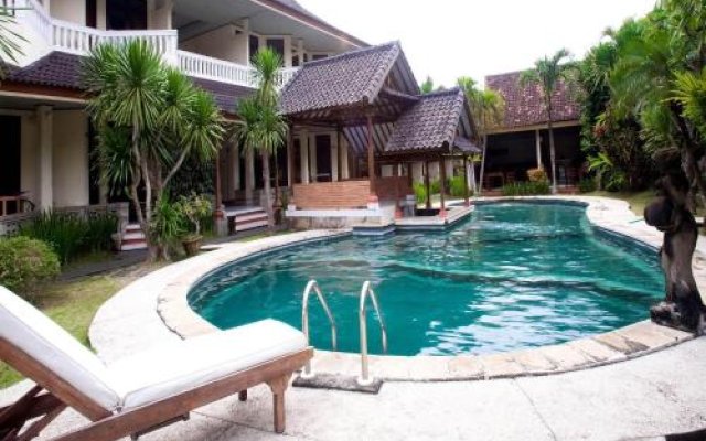 Dayu Beach Inn