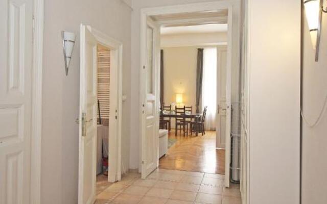 Apartment Kiraly