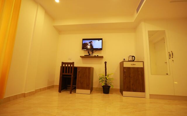 FabHotel Oakwey Inn