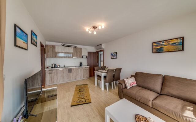 Apartcomplex Golden Bay