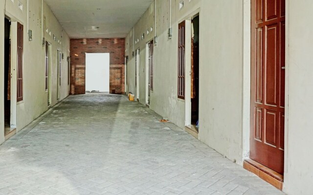 OYO Life 92393 Namimart Syariah 1