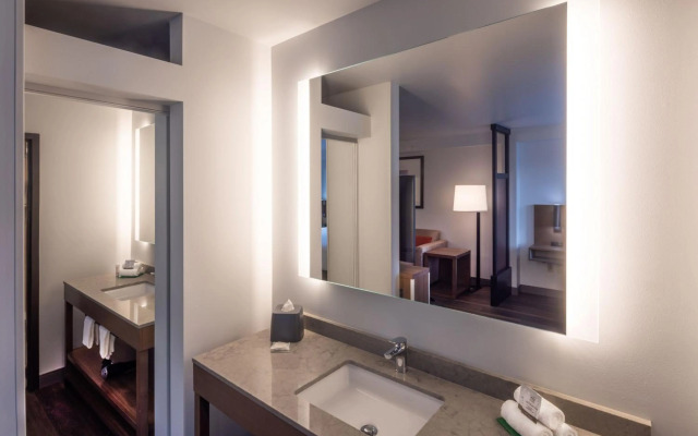 Hyatt Place Seattle Downtown