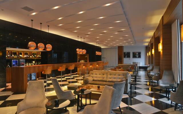 Aquila Atlantis Hotel