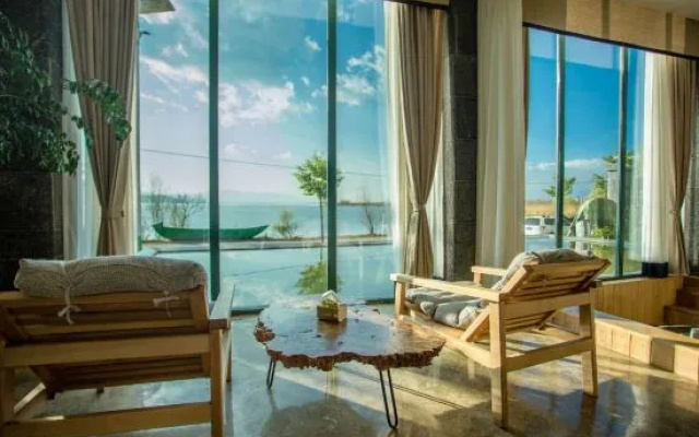 Dali Simple Life Scenic Apartment (Erhai) – Balcony – Dali