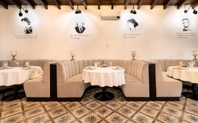 Solar Alvura Health Hotel