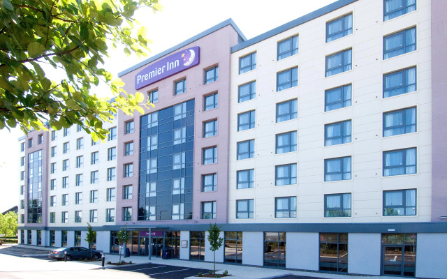 Premier Inn London Gatwick Manor Royal