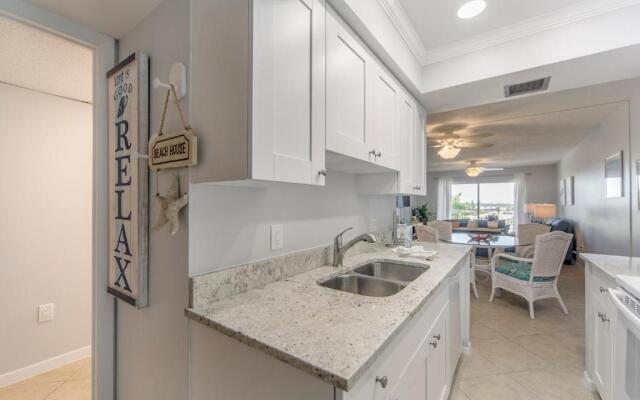 503 Madeira Norte Condo