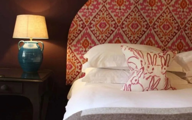 Hare And Hounds Hotel