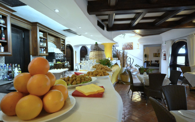 Felix Hotels - Galanias Hotel & Retreat