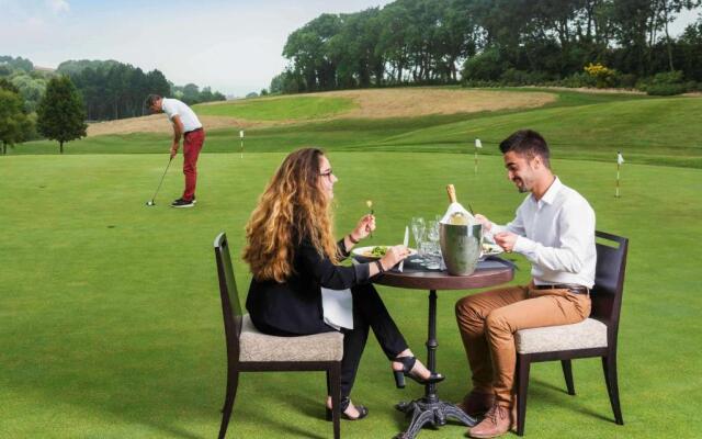 Mercure Omaha Beach Hotel