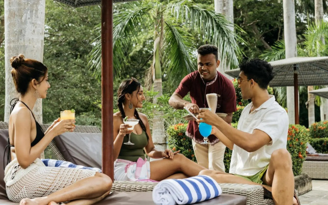 Cinnamon Lodge