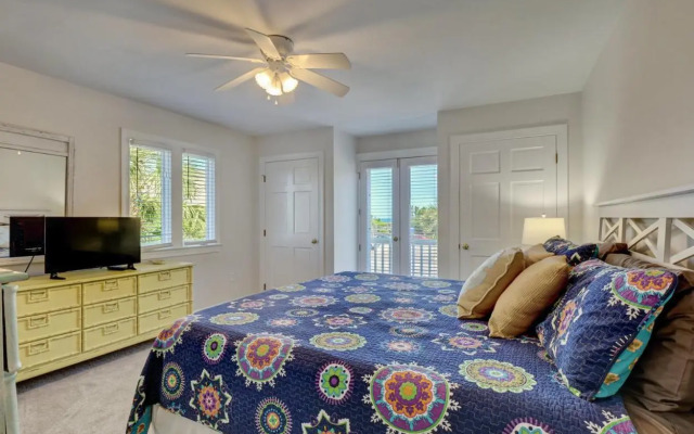 Sea Tranquility by Sea Scape Properties