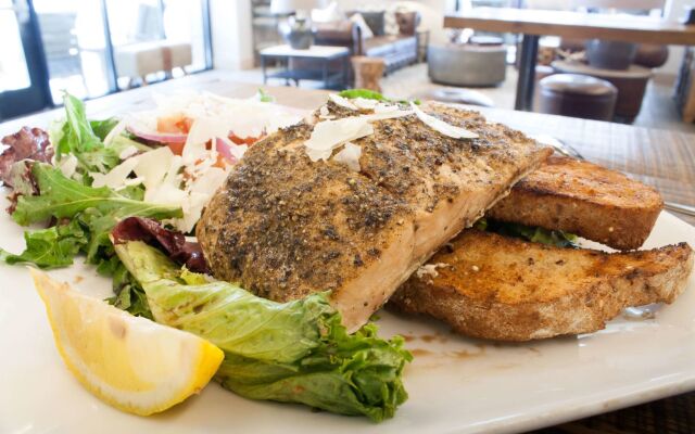 Hotel Renovo Des Moines Urbandale,Tapestry Collection Hilton