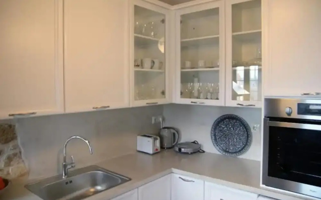Meli Milon Villa
