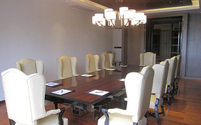 Silverworld Hotel