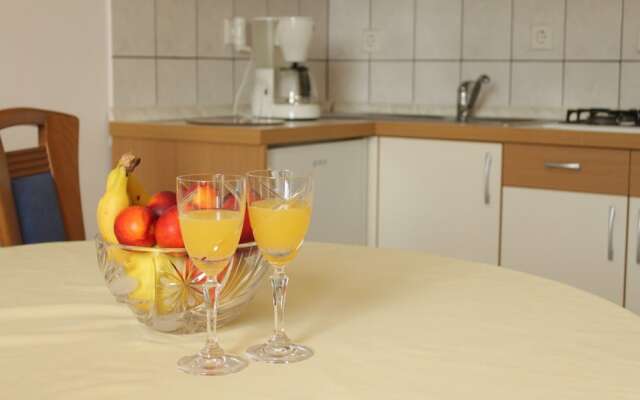 Apartments Neven