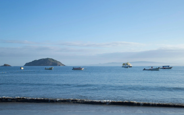 Decameron Los Cocos Guayabitos, Ramada All-Inclusive Resort