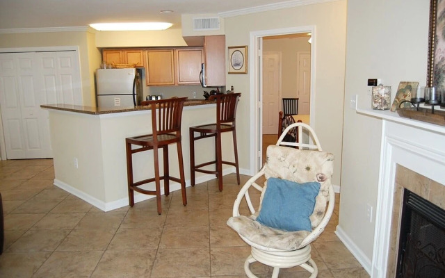 Colony Club M5 condo