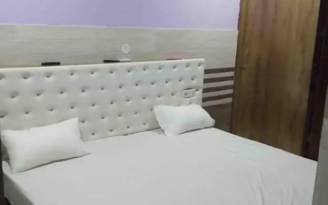 Goroomgo Gaurav Regency Hisar