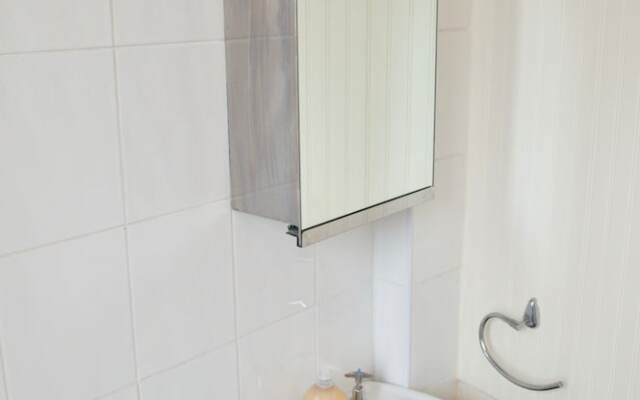 1 Bedroom Flat Near Dalry Area
