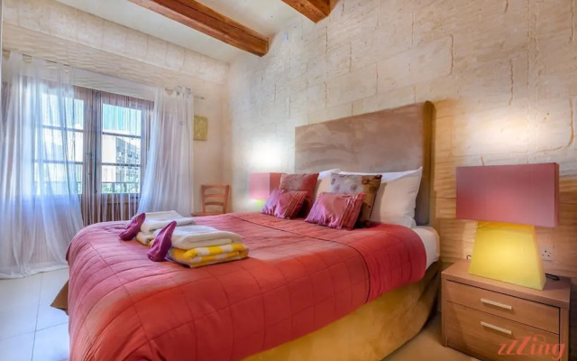 A Stunning Pet Friendly Villa With a Pool Gozo