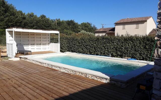 Villa With 3 Bedrooms in Saint-saturnin-lès-apt, With Wonderful Mounta