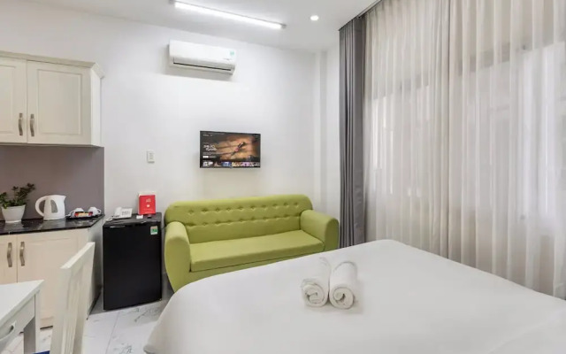 Lotus Hotel