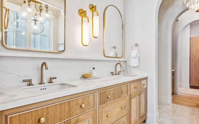 Rosemary 7 Bedroom Home