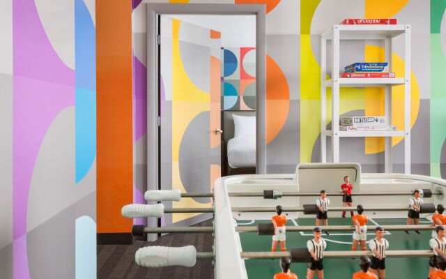 Studio Allston Hotel