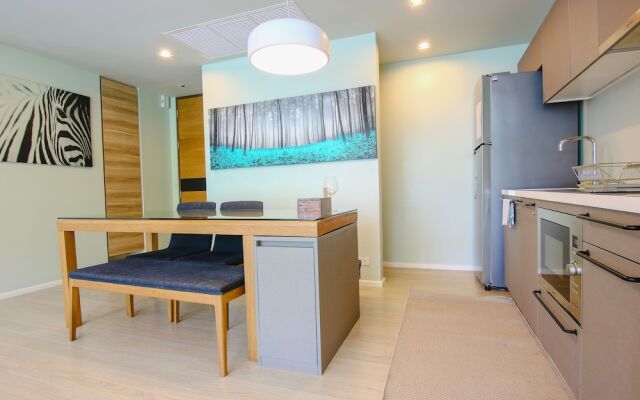 Hua Hin Luxury Beachfront Condo By Mon
