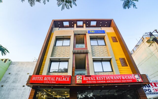 Fabhotel Royal Palace