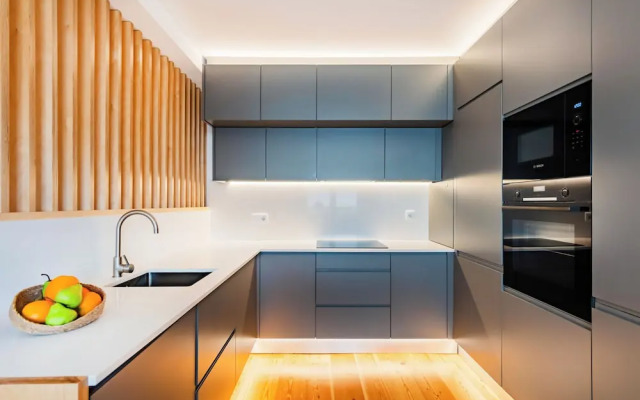 Oeiras Spacious and Coastal Flat