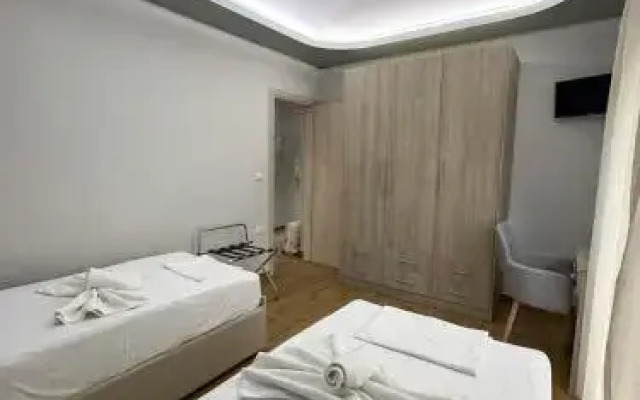 Aqua Mare Luxury Apartments