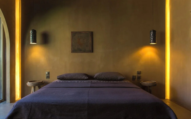 Life Gallery Hotel