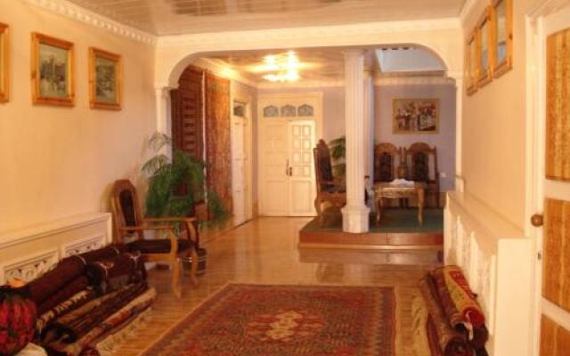 B&B Zafarbek