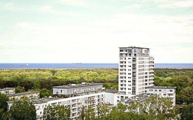 Bently Apartments - Four Oceans Seaside