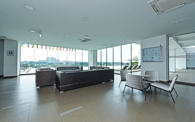 OYO HOME 90452 1 Tebrau Residence Jep