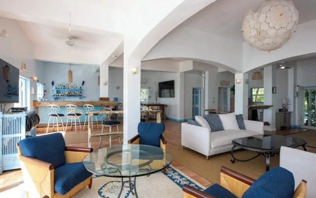 Windermere Wonder: Historic Home With Club Access