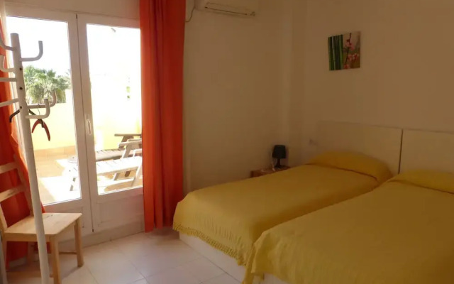 Beautiful 2 Bedroom, 2 Bathroom Apartment