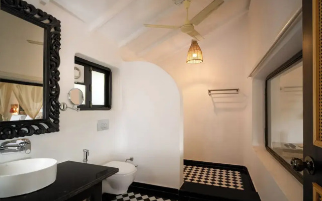Goa Crescent Resort - A Hilltop Seaview Escape