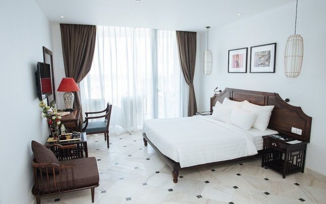 Palmy Beach Club Resort