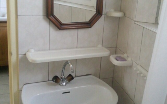 Studio in Saint-thibéry, With Wifi - 8 km From the Beach