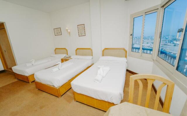 Queens Valley Hotel, Restaurants, Bars and Spa Luxor