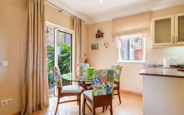 Scenic Apartment - Palheiro Village