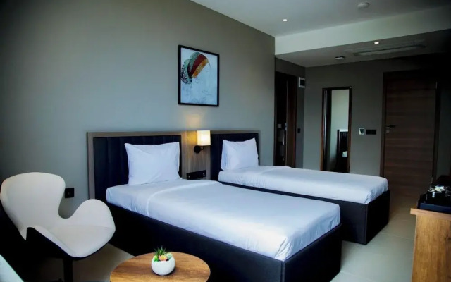 New Amaan Hotel