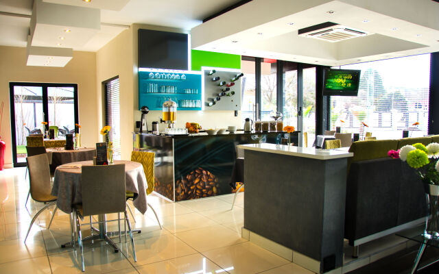 City Living Boutique Hotel