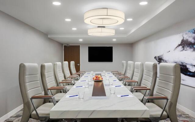 Delta Hotels by Marriott Indianapolis Airport