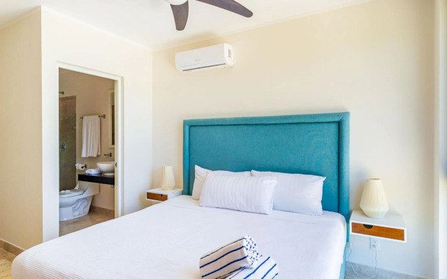 Ultra Luxury Condo, Rooftop Pool and HIGH SECURITY, Viva Residence