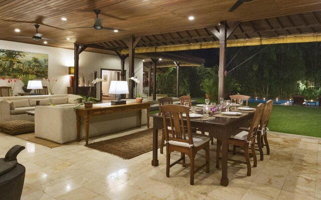 Villa Eight
