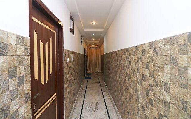 OYO 18916 Shyam Residency